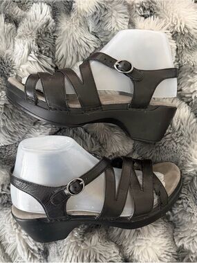 Dansko Black Leather Multi-Strap Sandals with Buckle EU Size 40 US 9.5/10 $35 LN
